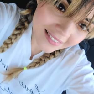 Meet your Posher, Onelia